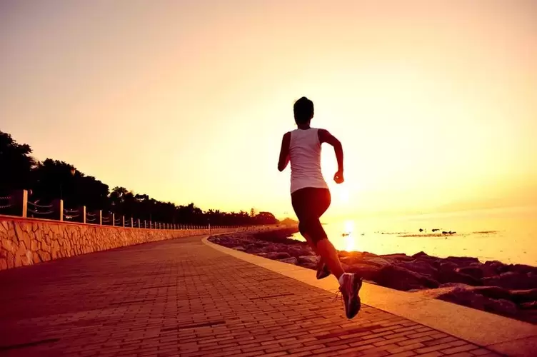 Jogging de o jumătate de oră dimineața pentru o pierdere eficientă în greutate